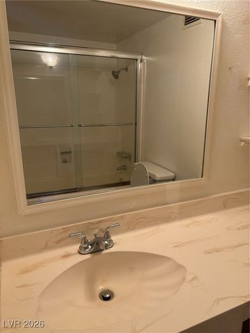 3930 University Center Drive 702, Las Vegas, NV 89119