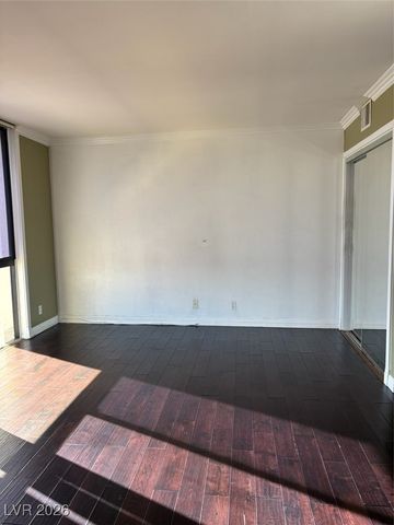 3930 University Center Drive 702, Las Vegas, NV 89119