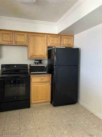 3930 University Center Drive 702, Las Vegas, NV 89119