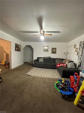 306 Stonewall ST, Franklin, VA 23851