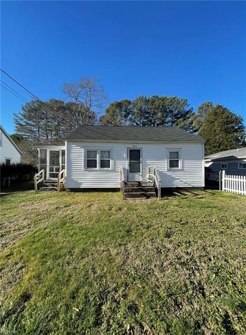 306 Stonewall ST, Franklin, VA 23851