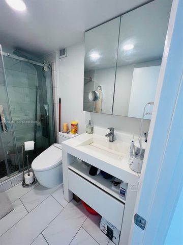 400 Kings Point Dr 1504, Sunny Isles Beach, FL 33160