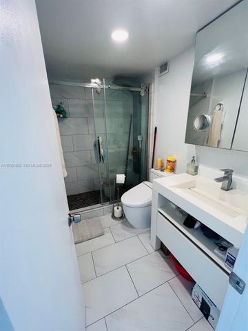 400 Kings Point Dr 1504, Sunny Isles Beach, FL 33160