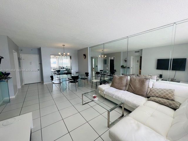 400 Kings Point Dr 1504, Sunny Isles Beach, FL 33160
