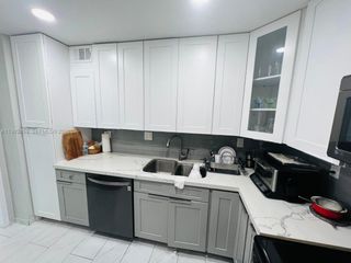 400 Kings Point Dr 1504, Sunny Isles Beach, FL 33160