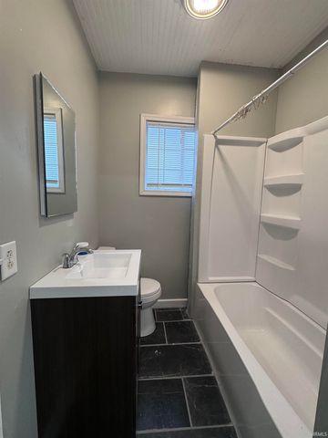 721 W 6th Street, Marion, IN 46953