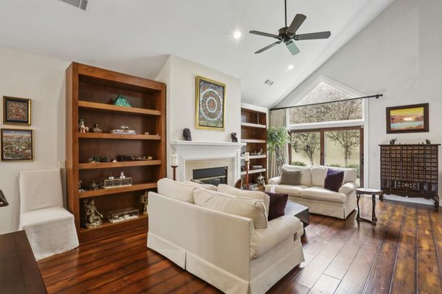 4563 Village Drive, Atlanta, GA 30338