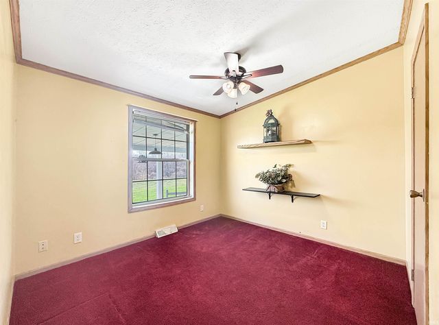 25 Aurora Ann Lane, Bedford, IN 47421