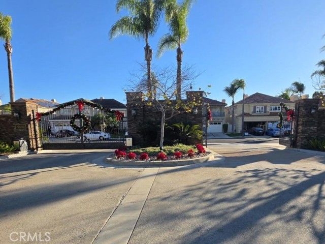 21231 Dove Circle, Huntington Beach, CA 92646