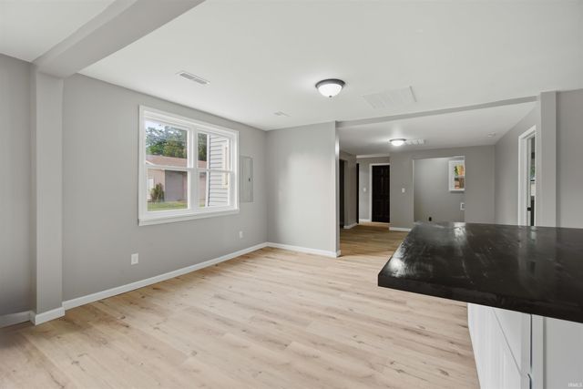 117 S Barclay Street, Fairmount, IN 46928