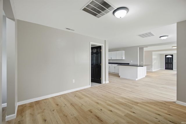 117 S Barclay Street, Fairmount, IN 46928