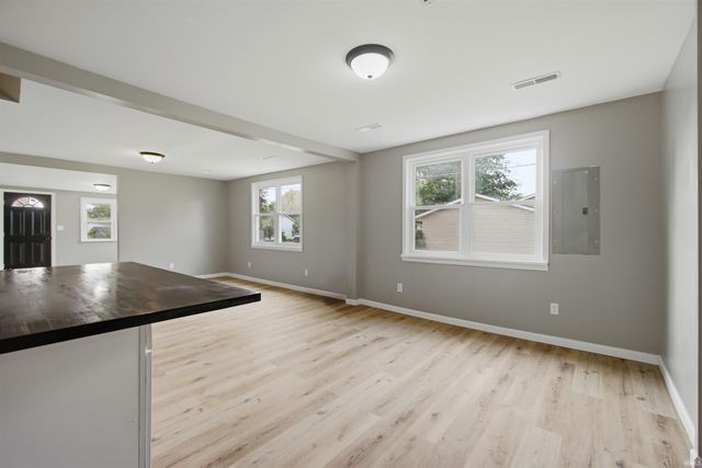 117 S Barclay Street, Fairmount, IN 46928