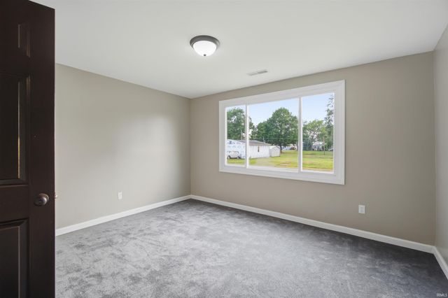 117 S Barclay Street, Fairmount, IN 46928