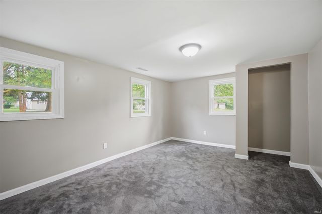 117 S Barclay Street, Fairmount, IN 46928