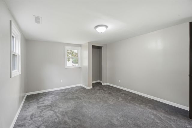 117 S Barclay Street, Fairmount, IN 46928