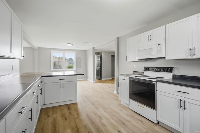 117 S Barclay Street, Fairmount, IN 46928
