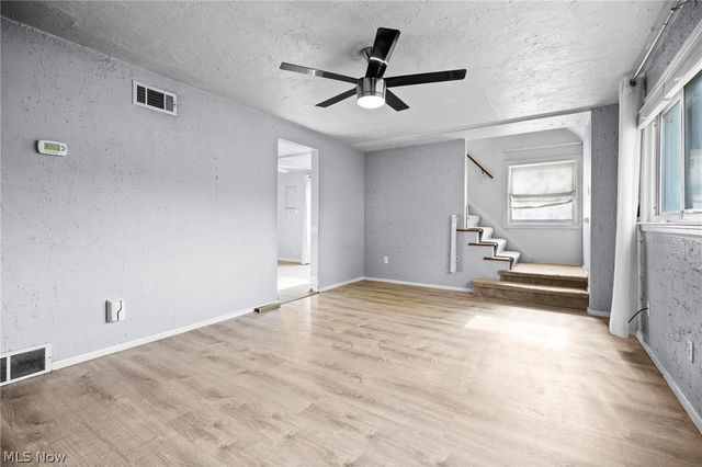 921 Euclid Avenue, Lorain, OH 44052