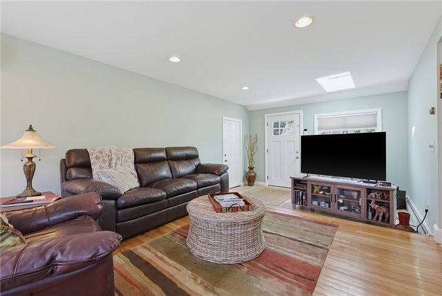 80 Circuit Drive, East Providence, RI 02915