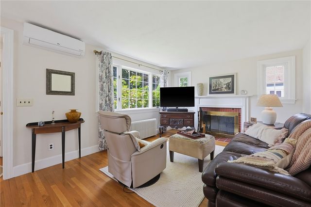 80 Circuit Drive, East Providence, RI 02915