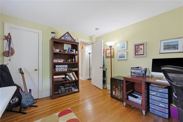 80 Circuit Drive, East Providence, RI 02915