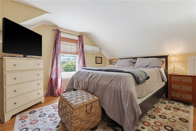 80 Circuit Drive, East Providence, RI 02915
