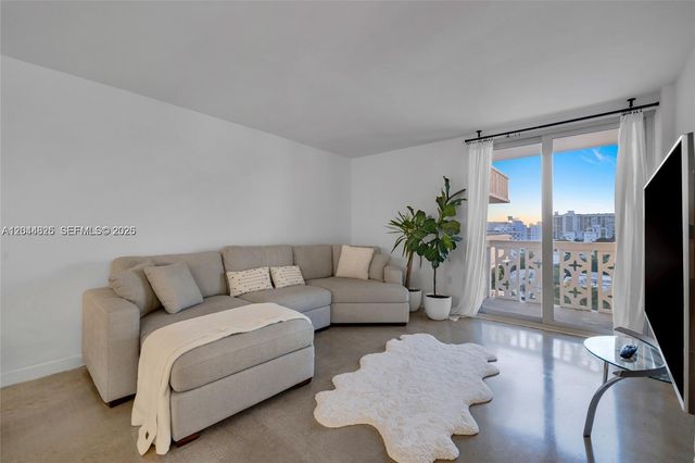 1020 Meridian Avenue 816, Miami Beach, FL 33139