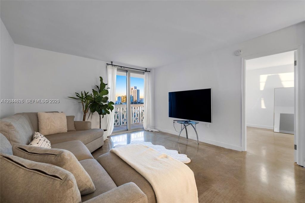1020 Meridian Avenue 816, Miami Beach, FL 33139