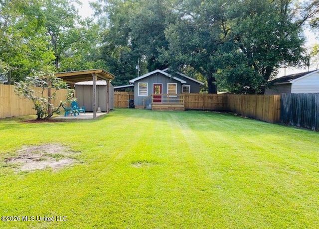 515 S Curran Avenue, Picayune, MS 39466