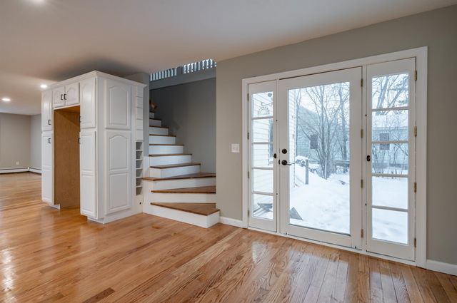 6 Grover Street, Concord, NH 03301