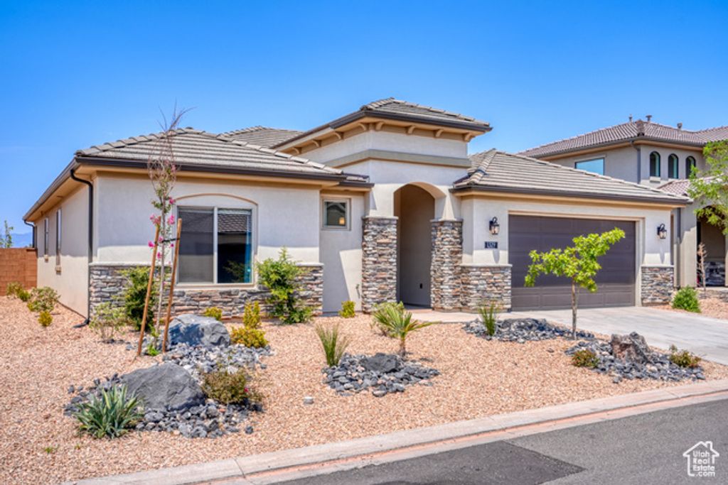 1329 N PASEOS ST, Washington, UT 84780