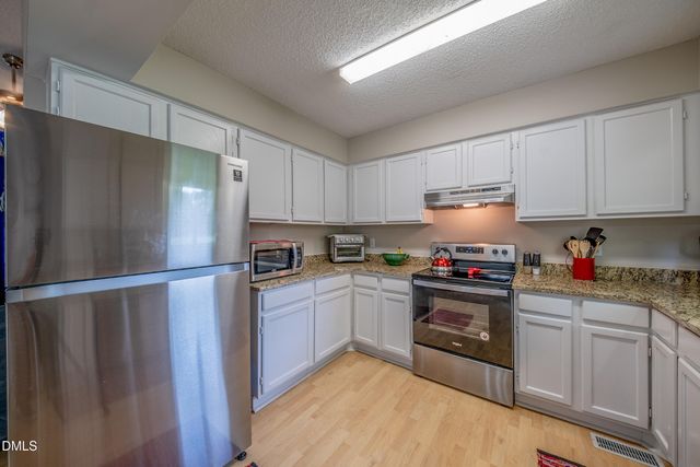 114 N Overland Drive, Mebane, NC 27302