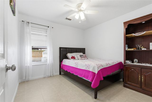 19016 County Road 669d, Alvin, TX 77511