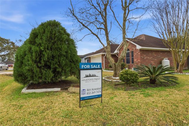 19016 County Road 669d, Alvin, TX 77511