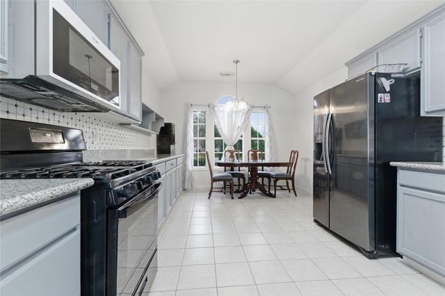 19016 County Road 669d, Alvin, TX 77511