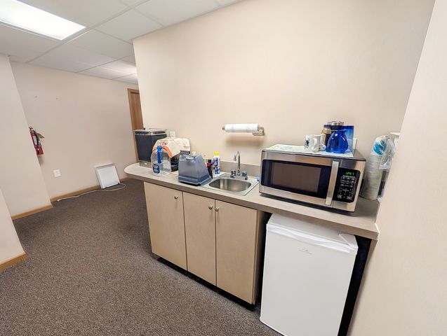4106 W Crystal Lake Road A, Mchenry, IL 60050