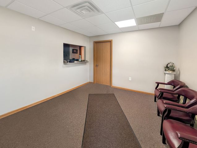 4106 W Crystal Lake Road A, Mchenry, IL 60050