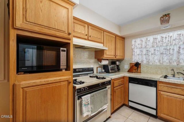 2154 Curran Street, Oxnard, CA 93033