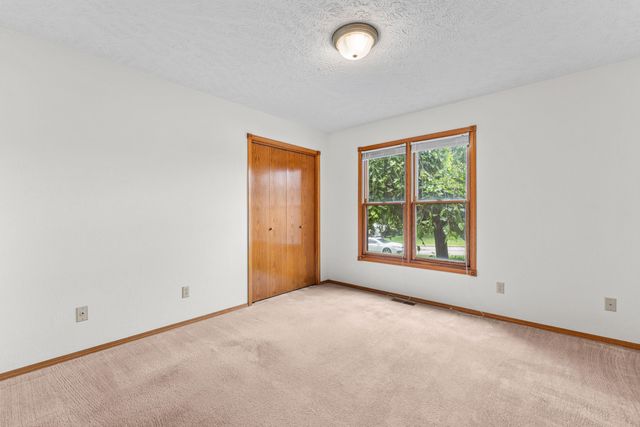 1400 S 17th Avenue, Ozark, MO 65721