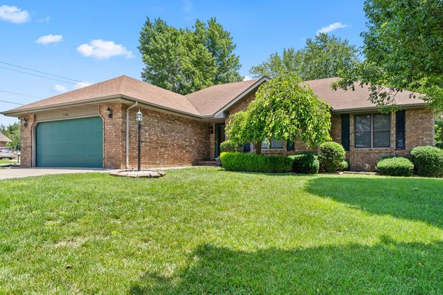 1400 S 17th Avenue, Ozark, MO 65721