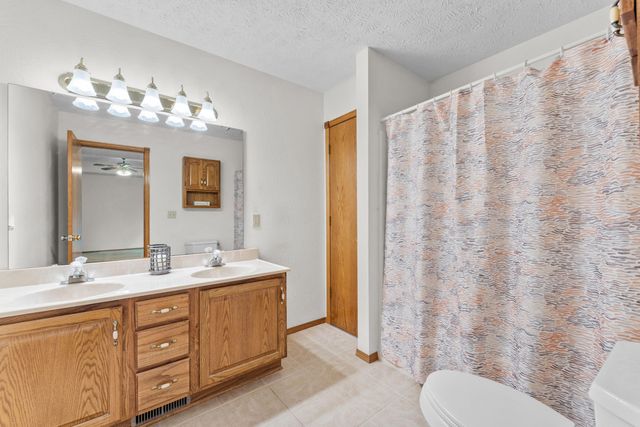1400 S 17th Avenue, Ozark, MO 65721