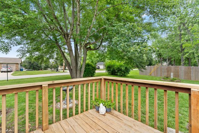 1400 S 17th Avenue, Ozark, MO 65721