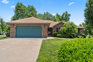1400 S 17th Avenue, Ozark, MO 65721