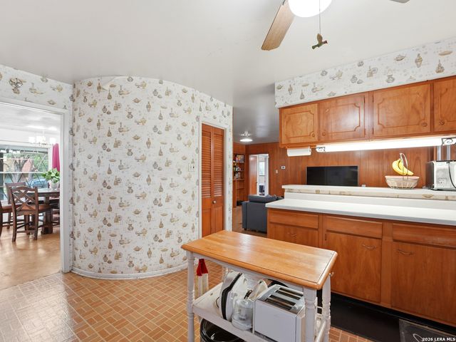 726 Firefly Dr, San Antonio, TX 78216