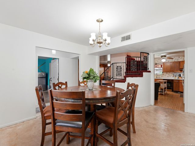 726 Firefly Dr, San Antonio, TX 78216