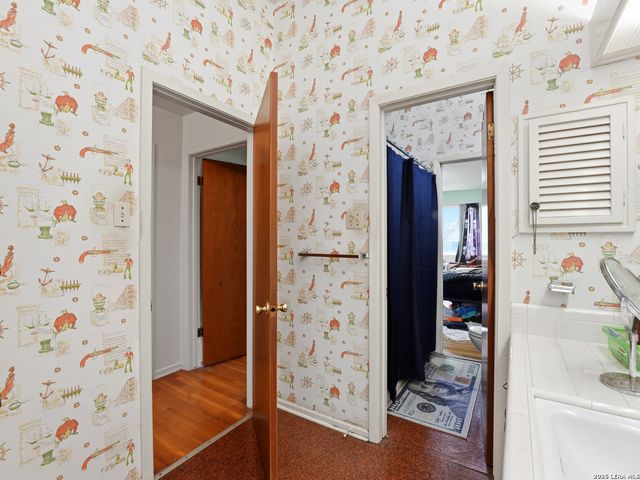 726 Firefly Dr, San Antonio, TX 78216