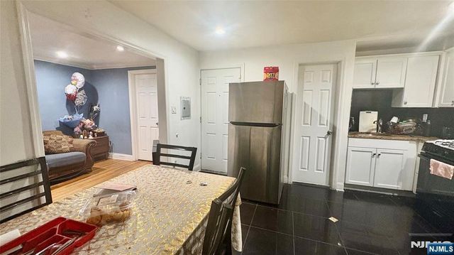 17 Cleveland Avenue 2, Harrison, NJ 07029