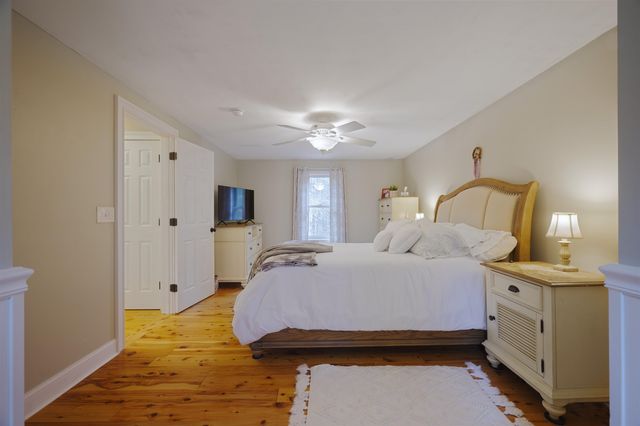 9 Wiggin Drive, Newmarket, NH 03857