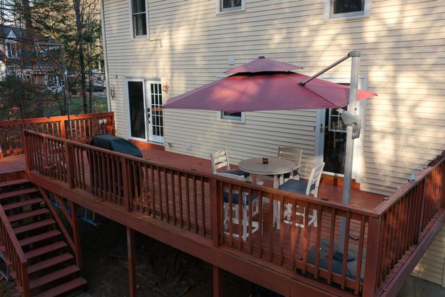 9 Wiggin Drive, Newmarket, NH 03857