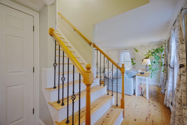 9 Wiggin Drive, Newmarket, NH 03857