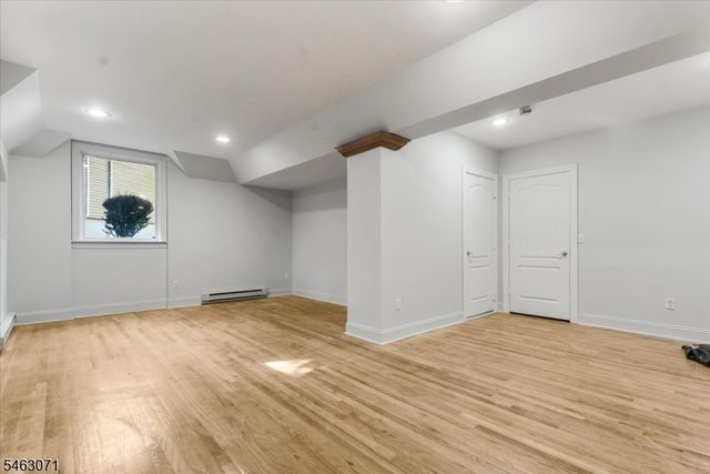 7 Banta Rd, Kinnelon Boro, NJ 07405